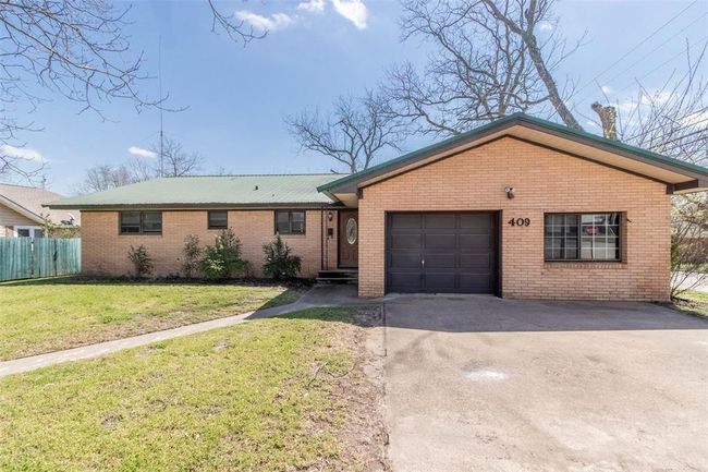 409 W Buffalo St, House other with 3 bedrooms, 2 bathrooms and null parking in Caldwell TX | Image 25