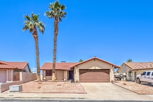 403 Woodridge Dr, Henderson, NV, 89015-6042 | Card Image