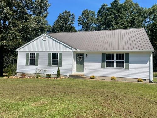 9106 Redbud Ln, Nunnelly, TN, 37137-3783 | Card Image