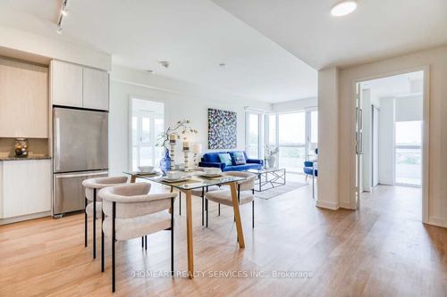 402-10 Deerlick Crt, North York, ON, M3A0A7 | Card Image