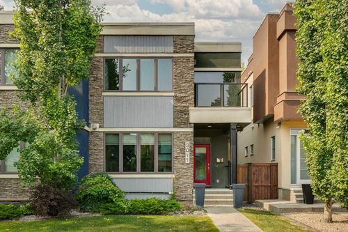 3011 26a St Sw, Calgary, AB, T3E2E2 | Card Image