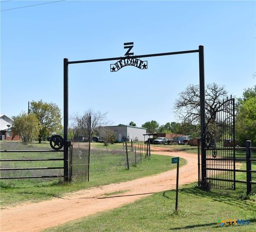 1204 Fm 2095, Cameron, TX, 76520-5412 | Card Image