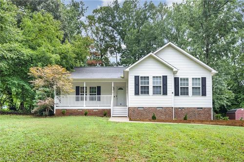 7472 Cypress Dr, Graham, NC, 27253-8227 | Card Image