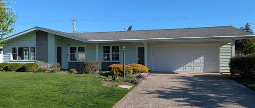 1526 Sunrise Blvd, Fremont, OH, 43420-4724 | Card Image