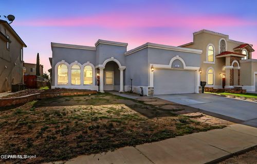 305 De Palma Pl, Horizon City, TX, 79928-5599 | Card Image