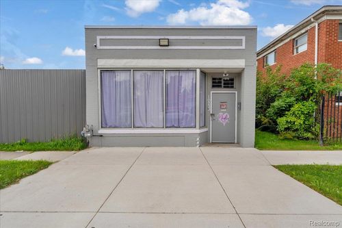 10223 Whittier St, Detroit, MI, 48224-1706 | Card Image