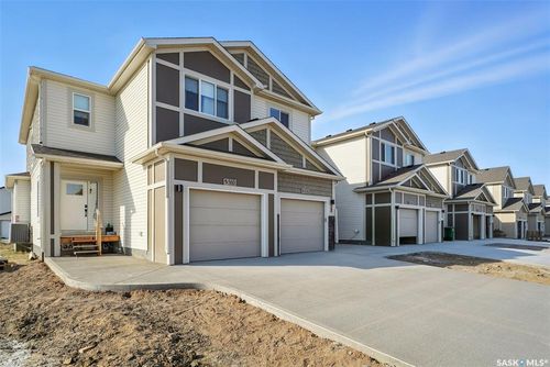 506 Myles Heidt Manor, Saskatoon, SK, S7W1H9 | Card Image
