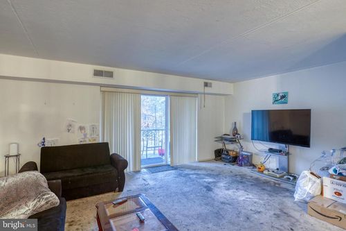 56-302-56 Welsh Tract Rd, NEWARK, DE, 19713-2246 | Card Image