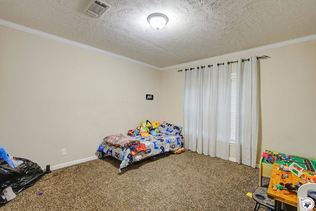 807 E 11 Th St, House other with 4 bedrooms, 2 bathrooms and null parking in Hooks TX | Image 15