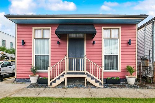 501 Austerlitz St, New Orleans, LA, 70115-1315 | Card Image
