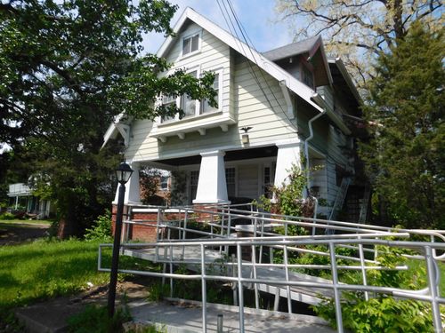 828 W Kilgore Avenue, Muncie, IN, 47305 | Card Image
