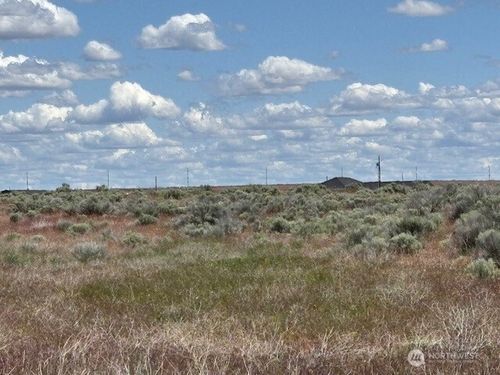 3654 Road 7.8 Ne, Moses Lake, WA, 98837-5003 | Card Image