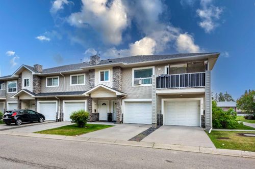 6719 Pinecliff Grove Ne, Calgary, AB, T1Y7K8 | Card Image