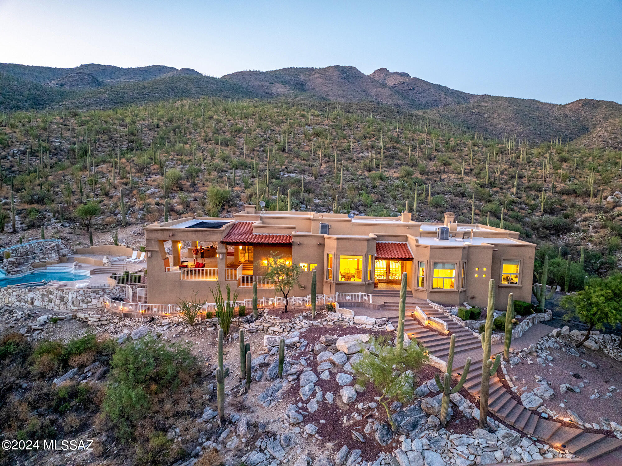Sahuaro Canyon Ln, Tucson, AZ 85749
