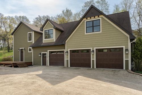 17361 Sugarloaf Pkwy, Zumbrota, MN, 55992-7286 | Card Image