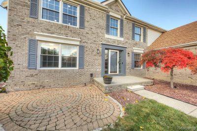 47014 Glastonbury Drive, Home with 4 bedrooms, 3 bathrooms and null parking in Canton Twp MI | Image 3