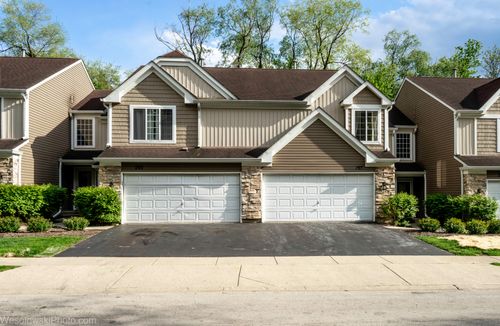 207 Locksley Dr, Streamwood, IL, 60107-2958 | Card Image