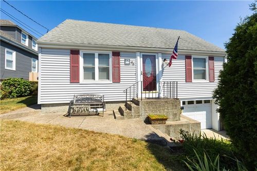 46 Bliss St, East Providence, RI, 02914-3947 | Card Image