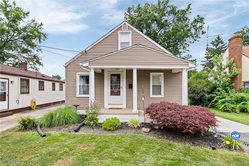 203 Marion Avenue Nw, Massillon, OH, 44646 | Card Image
