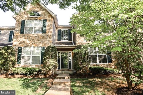 800 Doe Ct, ROYERSFORD, PA, 19468-1475 | Card Image