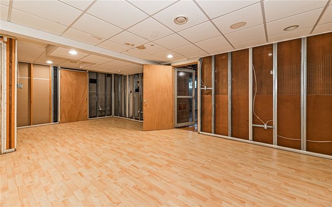 116 Parkfel Ave, House other with 2 bedrooms, 2 bathrooms and 2 parking in Mccandless PA | Image 24