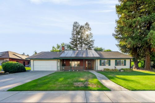 1307 S Arkle Street, Visalia, CA, 93292 | Card Image