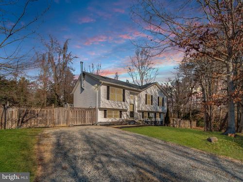 11245 Sitting Bull Cir, LUSBY, MD, 20657-5108 | Card Image