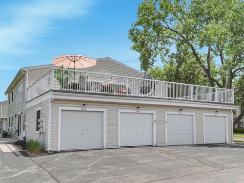 22-7632 159th Pl, Tinley Park, IL, 60477-1315 | Card Image