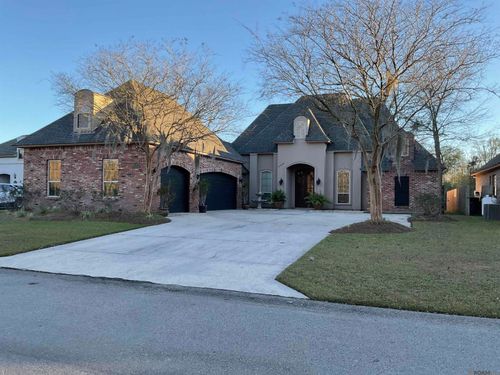 21253 Waterfront East Dr, Maurepas, LA, 70449-5303 | Card Image