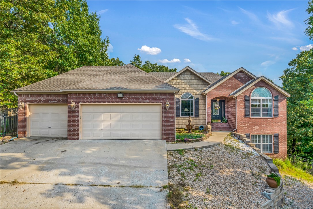 Sutherland Ln, Bella Vista, AR 72714