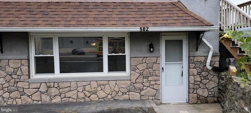 562 Hulmeville Ave, PENNDEL, PA, 19047 | Card Image