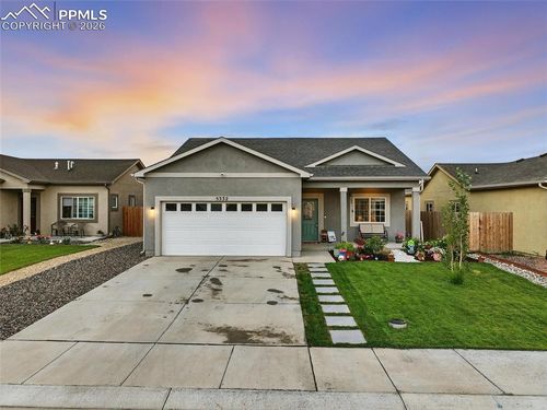 5332 Gannet Ln, Pueblo, CO, 81008-9719 | Card Image