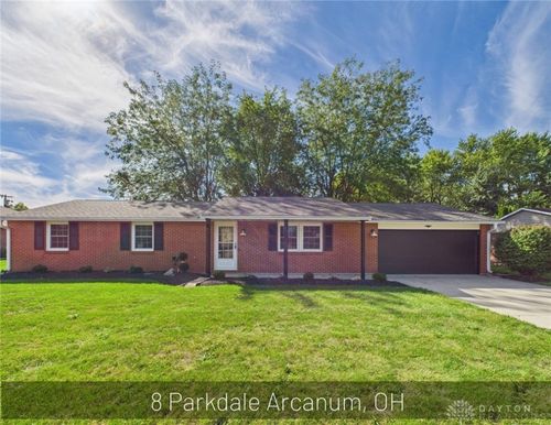 8 Parkdale Dr, Arcanum, OH, 45304-1418 | Card Image