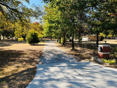 7810 S Union Avenue, House other with 3 bedrooms, 2 bathrooms and null parking in Tulsa OK | Image 2