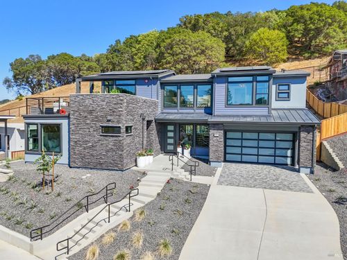 27 Erin Dr, San Rafael, CA, 94903-1609 | Card Image