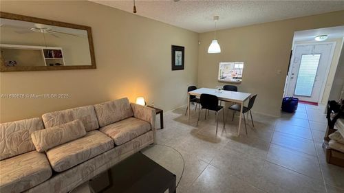 apt-205-8280 Sunrise Lakes Blvd, Sunrise, FL, 33322-1507 | Card Image