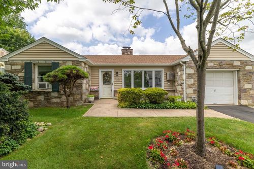 738 Hillcrest Ave, GLENSIDE, PA, 19038-5408 | Card Image