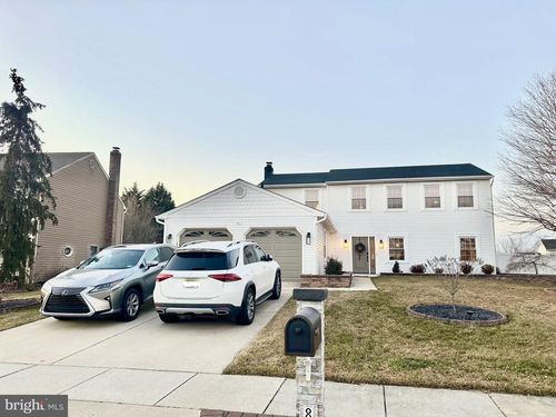 8 Grant Cir, SEWELL, NJ, 08080-2618 | Card Image