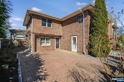 402 Monroe Ave, New Milford, NJ, 07646-1353 | Card Image