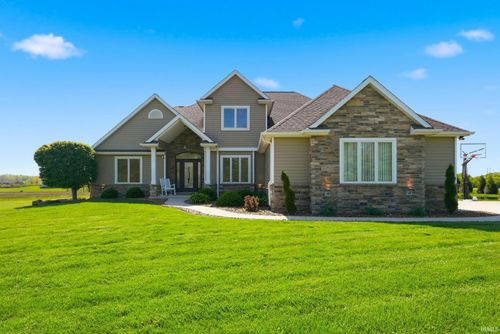12063 Lower Huntington Rd, Roanoke, IN, 46783-9667 | Card Image