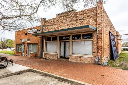 116 Historic Town Sq, Lancaster, TX, 75146-3200 | Card Image