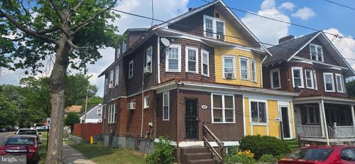 302 Cleveland Ave, Trenton, NJ, 08629-1703 | Card Image