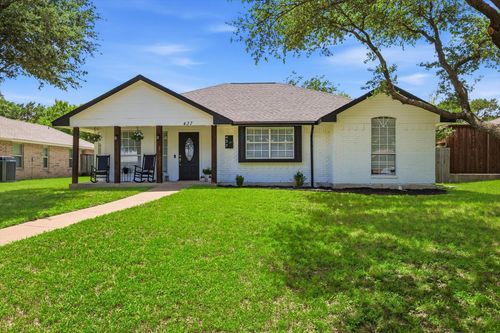 437 Bradshaw St, Cedar Hill, TX, 75104-1982 | Card Image