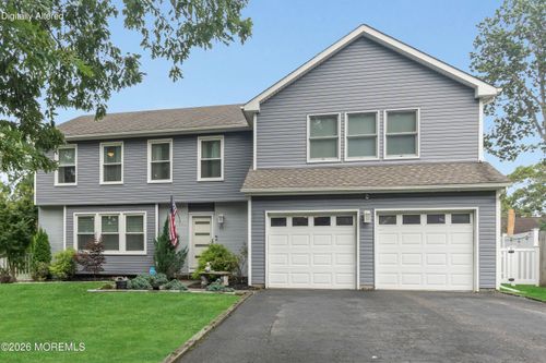 4 Laurel Crest Dr, Howell, NJ, 07731-2633 | Card Image