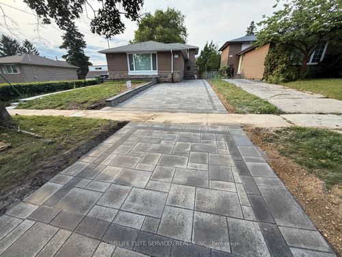 36 Manorglen Cres, Scarborough, ON, M1S1W4 | Card Image
