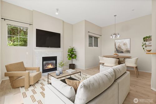 5383 164th Ave Se, Bellevue, WA, 98006-5705 | Card Image
