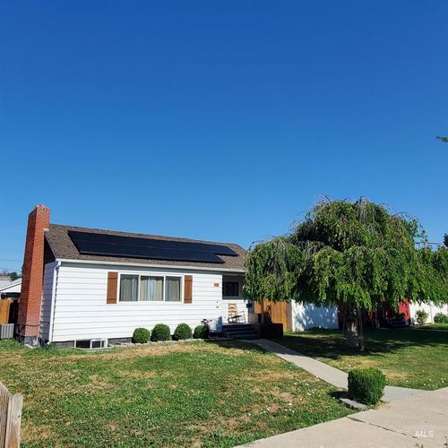 115 S Fern St, Nampa, ID, 83686-5219 | Card Image