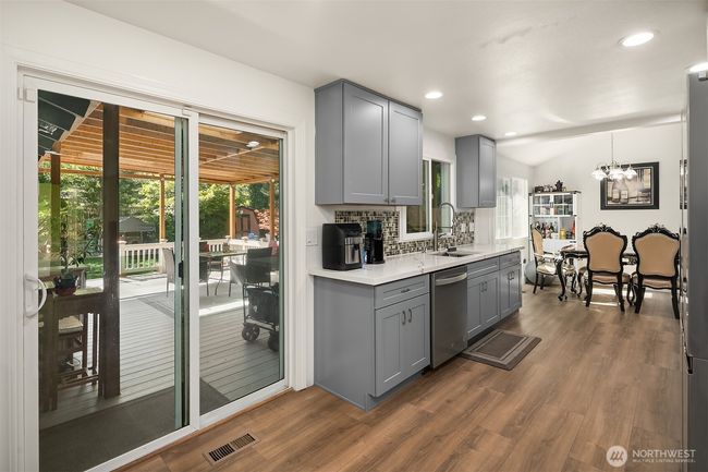 11527 113th Place Ne, House other with 3 bedrooms, 2 bathrooms and 2 parking in Kirkland WA | Image 6