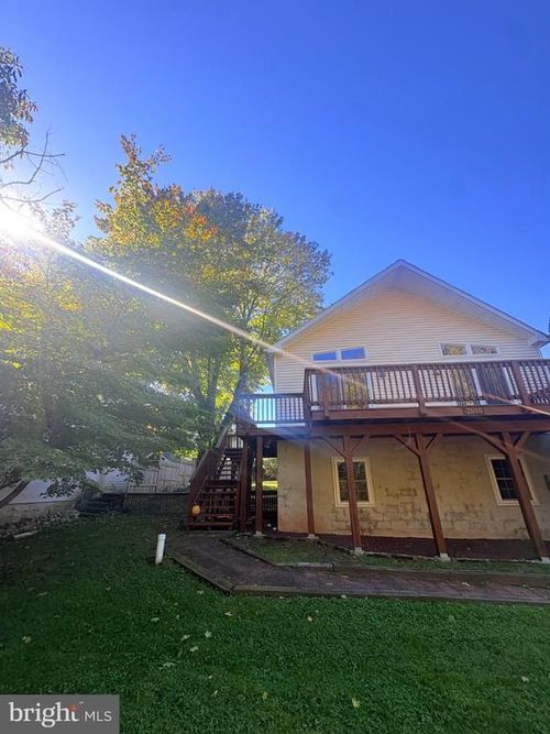 2080 S Delaware Dr, Easton, PA, 18042-9703 | Card Image