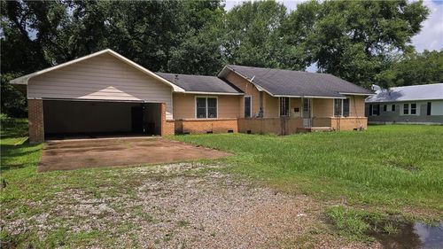 221 College Rd, Eunice, LA, 70535-6059 | Card Image